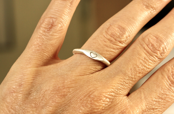 Silber Ring Herz / Ring für Verliebte / Geschenk für Sie / Hochzeitsgeschenk / minimalistischer Schmuck / Valentinstag Geschenk